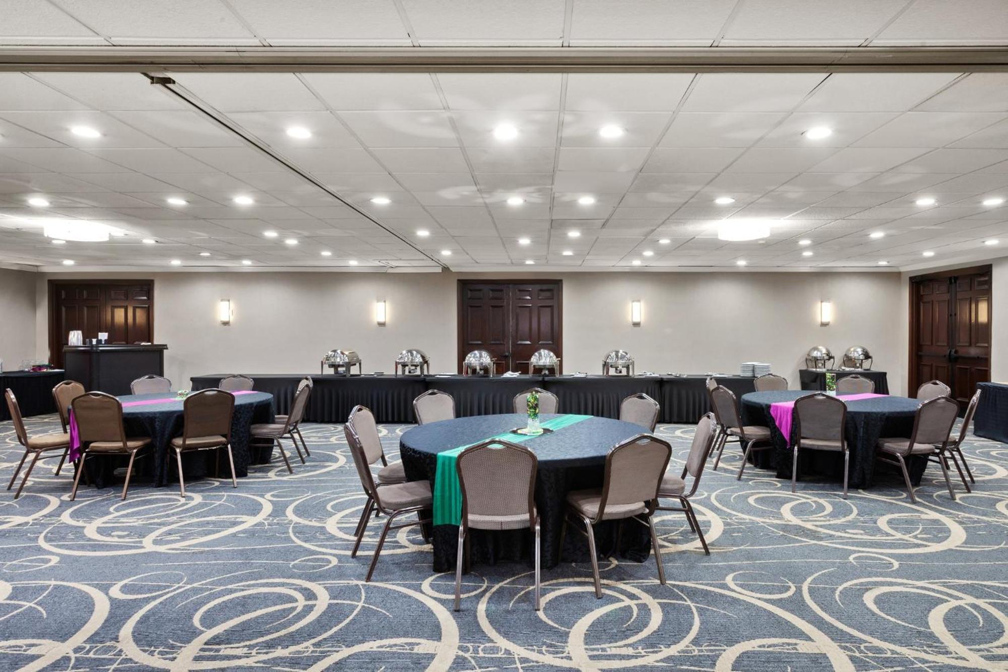 Holiday Inn Chicago/Oak Brook By Ihg Oakbrook Terrace Ngoại thất bức ảnh