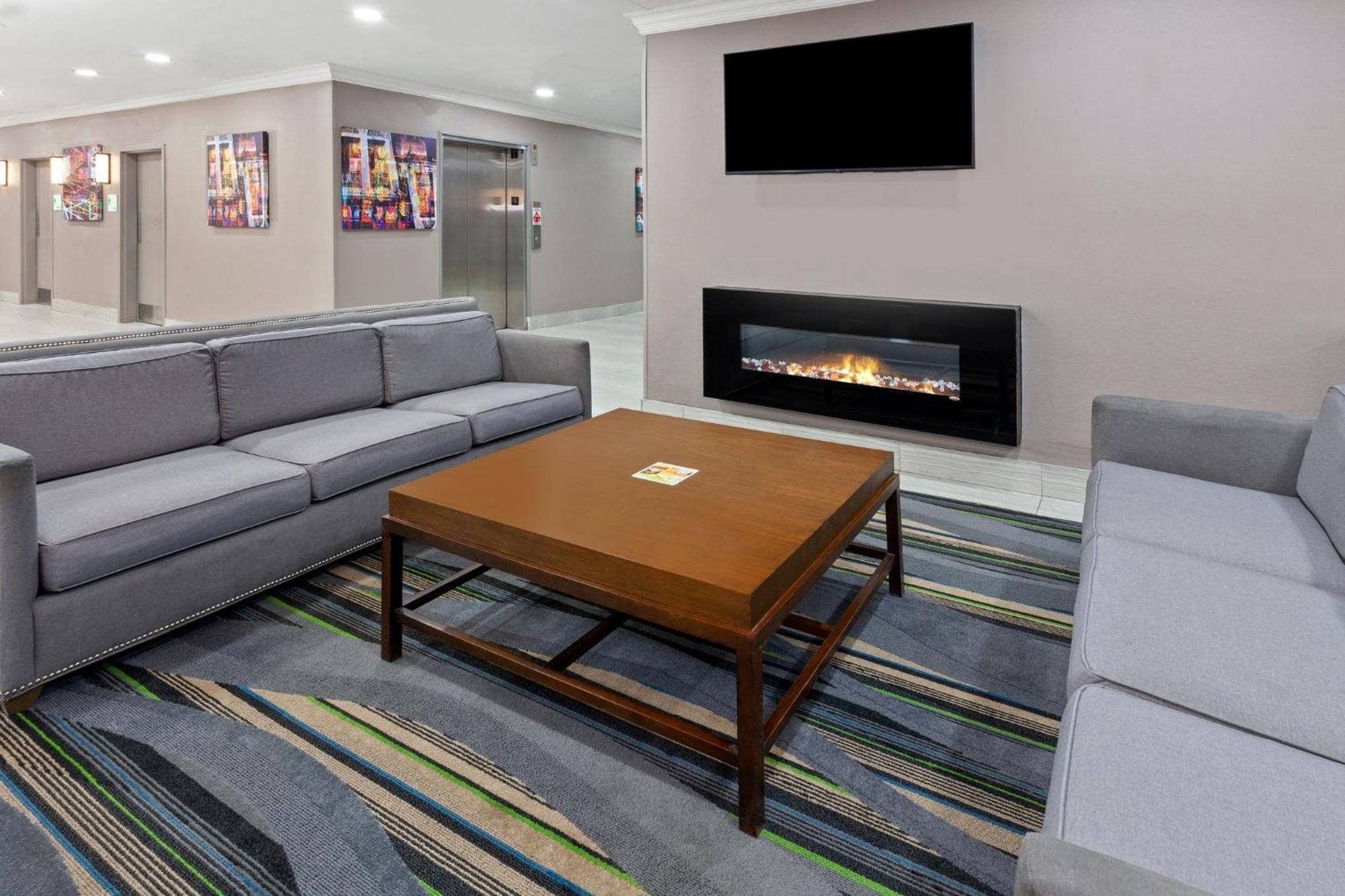 Holiday Inn Chicago/Oak Brook By Ihg Oakbrook Terrace Ngoại thất bức ảnh